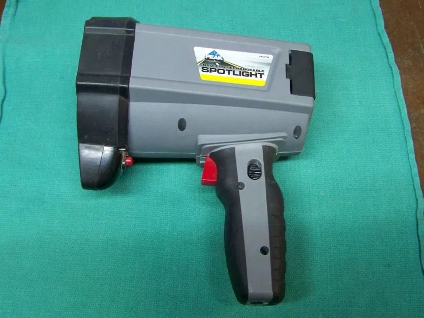 Vỏ pin chì 6V 2AH cho hai pin 18650 - Image 3