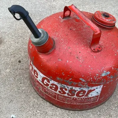 Vòi và nắp thay thế cho bình xăng Eagle