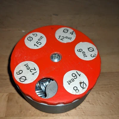 Hộp phân phối đinh tán nhỏ gọn và tiện lợi