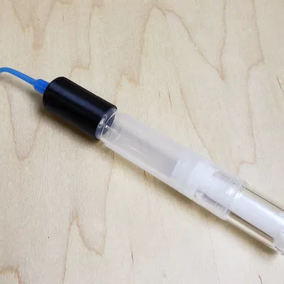 Bộ phân phối chất hàn với đầu nối Luer lock