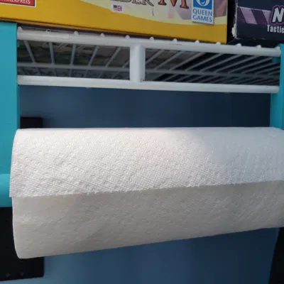 Giá đỡ cuộn giấy ăn trên giá đỡ dây kim loại