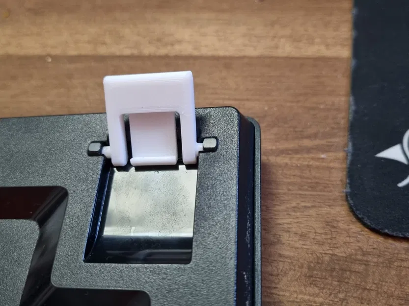 Chân đế RGB Sharkoon Purewriter cho bàn phím - Image 1