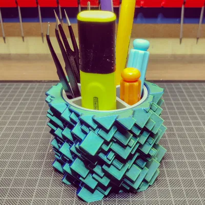 Nhà phân phối chậu cây Glitch với thiết kế phẳng và chắc ch...