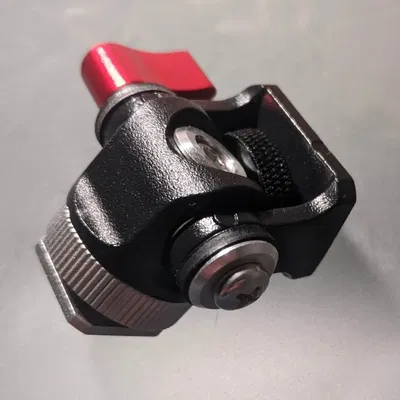 Thay thế bộ phận nhôm của máy quét Ferret với đai ốc