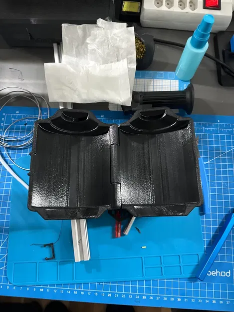 Bìa du lịch Revlon One-Step phiên bản remix cho máy in nhỏ - Image 1