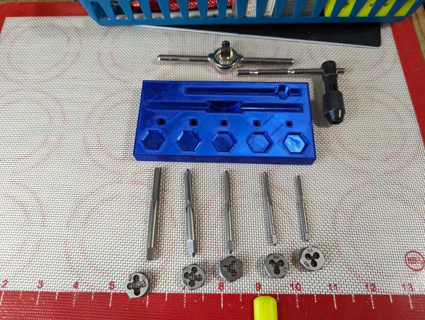 Giá đỡ bộ dụng cụ ren và mũi khoan metric - Image 2