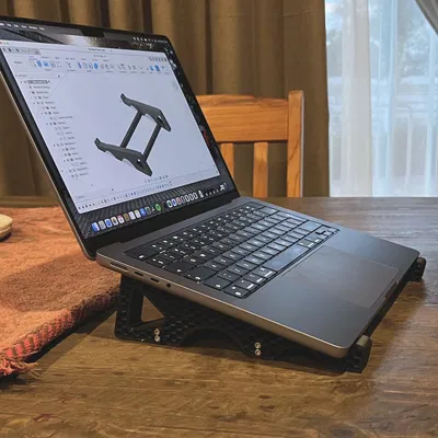 Giá đỡ MacBook 14 inch M1 Pro chắc chắn của Mabur