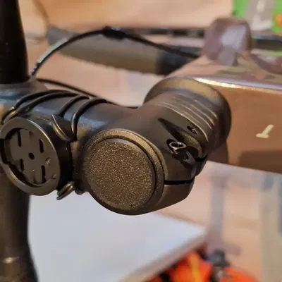 Nắp chụp stem Giant Revolt nâng cao cho xe đạp