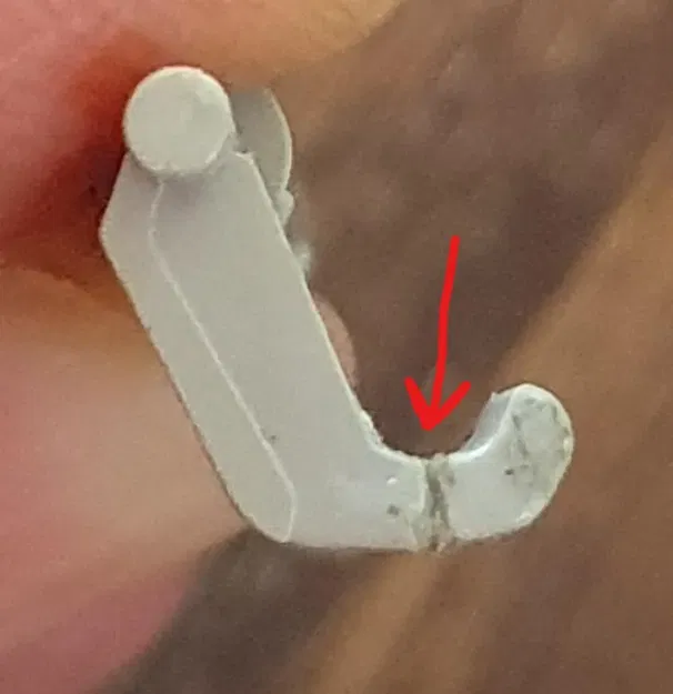 Sửa chữa chốt giữ kính mát cho VW Amarok - Image 2