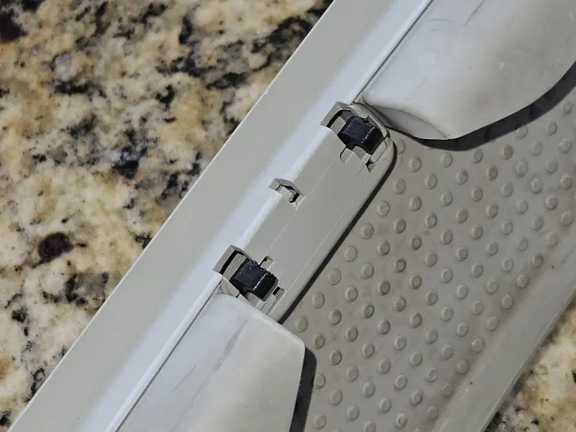 Sửa chữa chốt giữ kính mát cho VW Amarok - Image 6