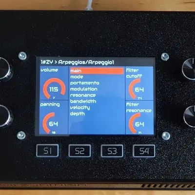 Vỏ cho Zynthian Synthesizer V4 với các chi tiết tùy chỉnh