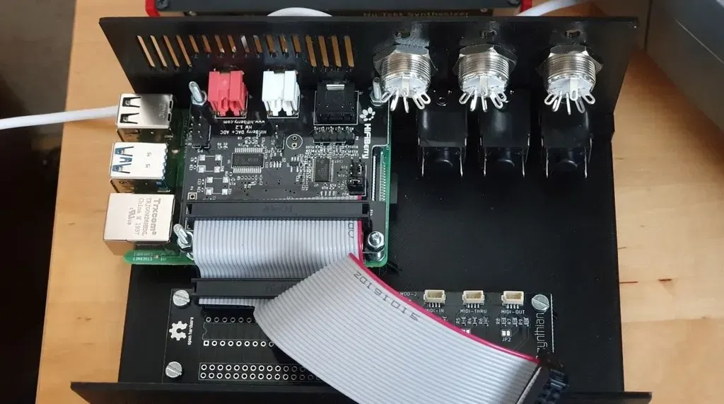 Vỏ cho Zynthian Synthesizer V4 với các chi tiết tùy chỉnh - Image 3