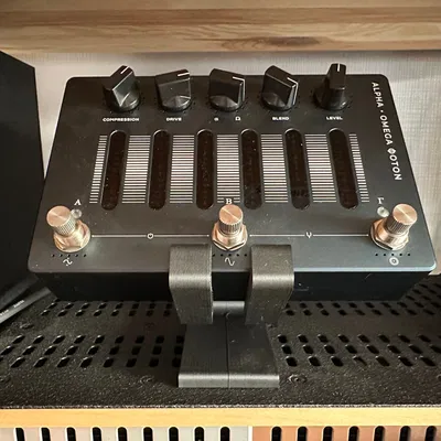 Giá đỡ cho bộ khuếch đại Darkglass