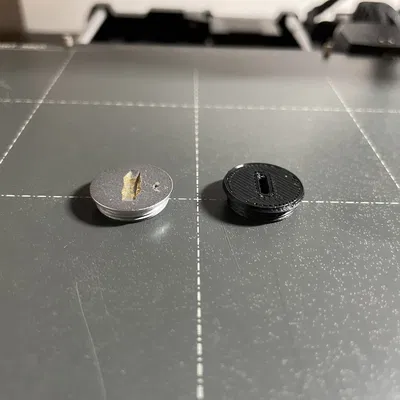 Thay thế nắp ren pin cho máy ảnh Nikon EM