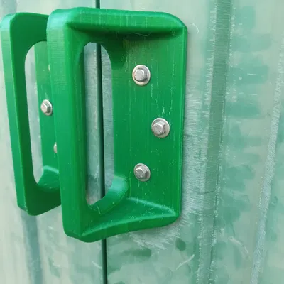 Lan can cho cửa nhà vườn