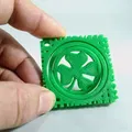 Móc khóa gimbal cỏ 4 lá cho ngày lễ St. Patty's - Thumbnail 1