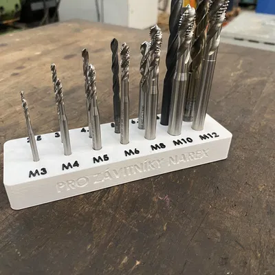 Giá đỡ cho mũi khoan và đầu ren Narex