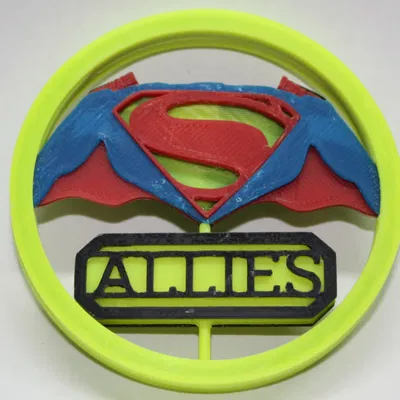 Thí nghiệm tung đồng xu Batman và Superman