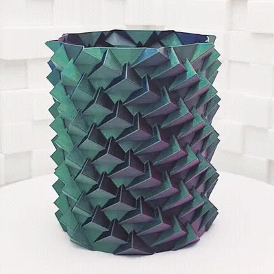 Bình hoa xoắn ốc đuôi rồng