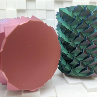 Bình hoa xoắn ốc đuôi rồng