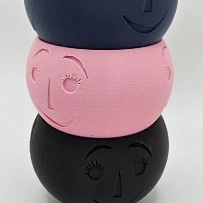 Cốc ươm hạt có tính cách vui nhộn