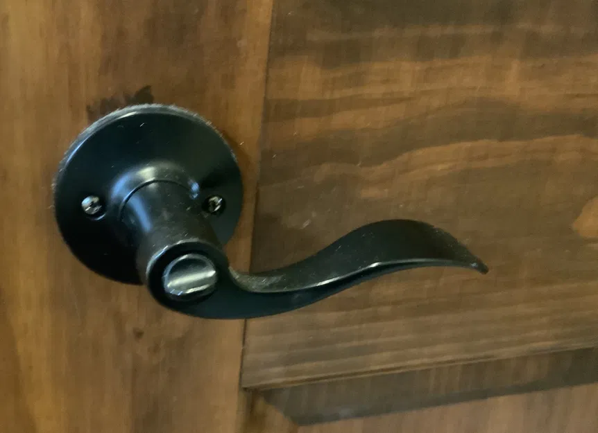 Bộ giữ cửa không làm hỏng tường nhà - Image 3