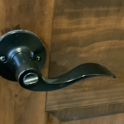 Bộ giữ cửa không làm hỏng tường nhà