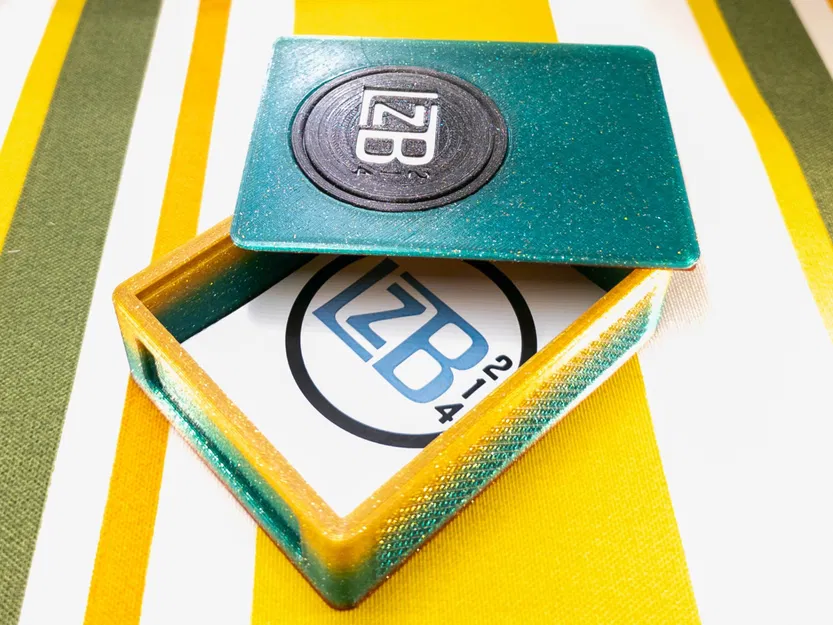 Hộp bài chơi 60 lá với nắp trượt và khe bỏ xu - Image 3