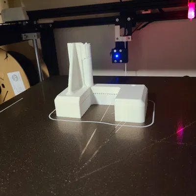 Nắp động cơ bước Ender 5 Plus với giá đỡ dây cáp