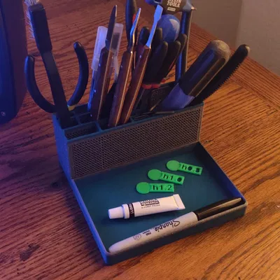 Giá đỡ công cụ di động cho MakerSpace của bạn