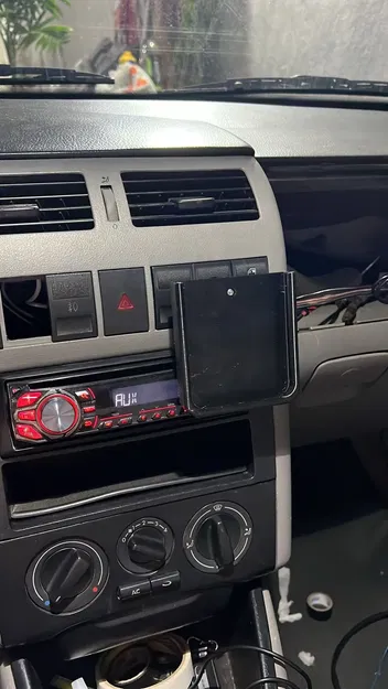 Giá đỡ iPhone 13 Pro Max cho ô tô - Image 2