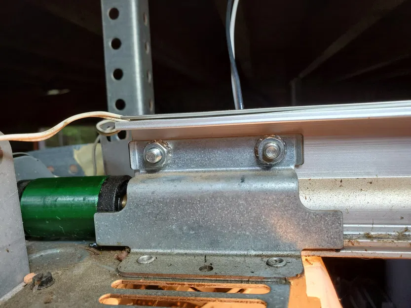 Khớp nối trục vít Chamberlain cho cửa gara - Image 4