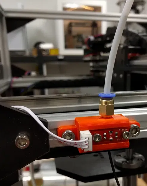 Cảm biến hết filament và hướng dẫn filament kiểu bowden ngược - Image 3