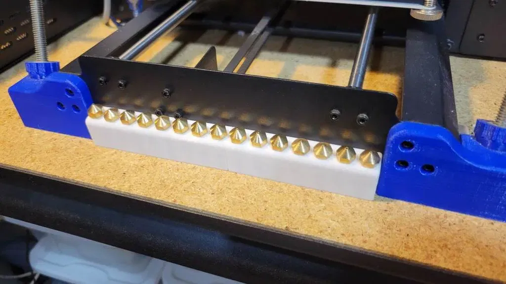 Giá đỡ vòi phun cho máy in 3D Wanhao Duplicator I3 - Image 1