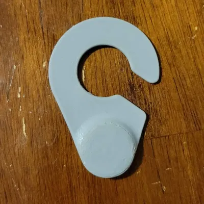 Giá treo biển báo khuyết tật từ tính