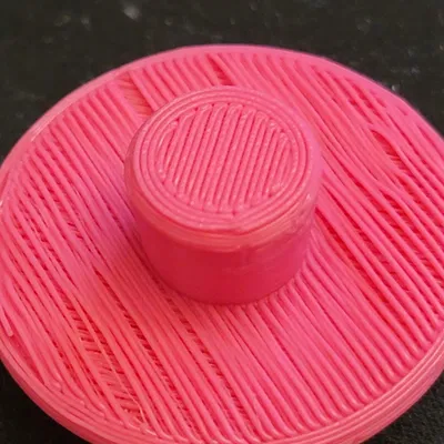 Nắp chặn màu vàng cho can Jerry Cabela's JS1710