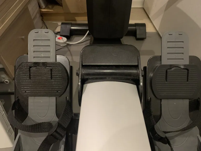 Bảng khóa chân cho máy chèo Moovyou - Image 2