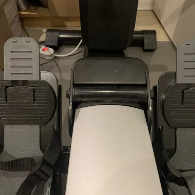 Bảng khóa chân cho máy chèo Moovyou