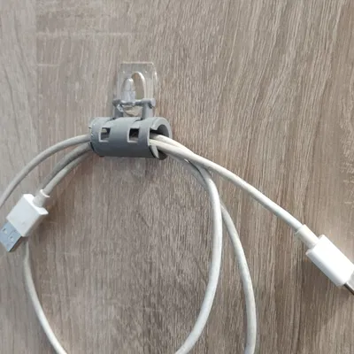 Giá đỡ quản lý cáp tiện lợi cho không gian làm việc