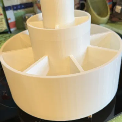 Giá đỡ dụng cụ nhà bếp với chức năng xoay 360 độ