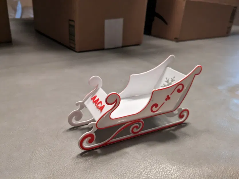 Xe trượt tuyết lắp ráp in 2 màu cho mùa lễ hội - Image 1
