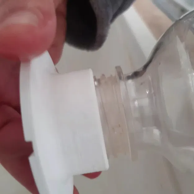 Nắp máy sấy Sodastream giữ chai thẳng đứng - Image 3