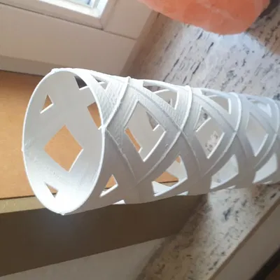 Giá đỡ chai cứng cho người cao tuổi