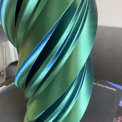 Bình hoa xoắn ốc Tornado cao 260 mm