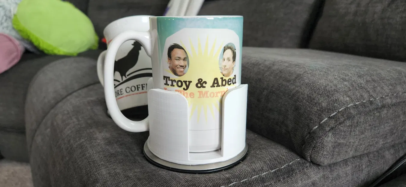 Giá đỡ cốc cho ly cà phê trên ghế sofa - Image 1