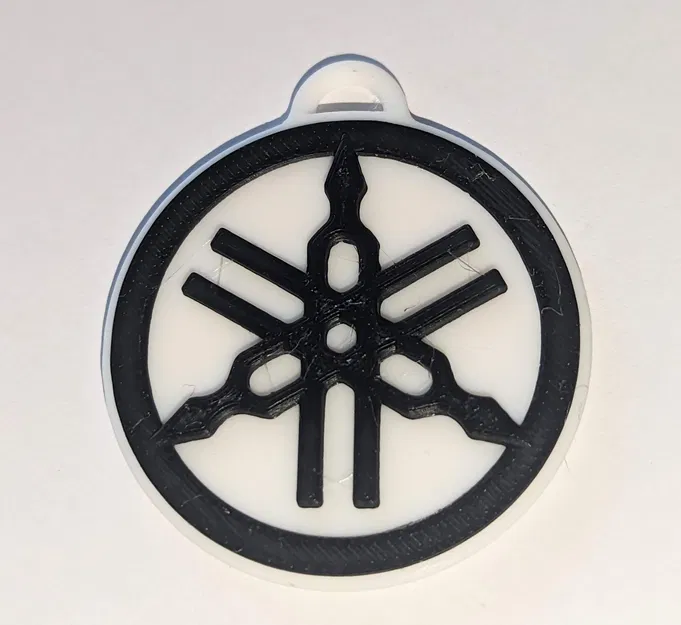 Móc khóa logo xe máy Yamaha - Image 1