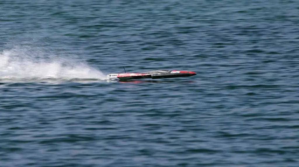 Thuyền RC Mono SAW thẳng tốc độ cao - Image 1