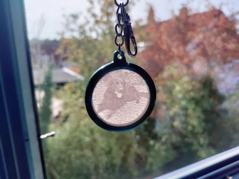 Móc khóa hình lithophane với hình ảnh của người thân và bạn bè - Image 1