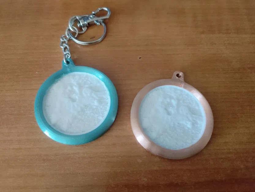 Móc khóa hình lithophane với hình ảnh của người thân và bạn bè - Image 4