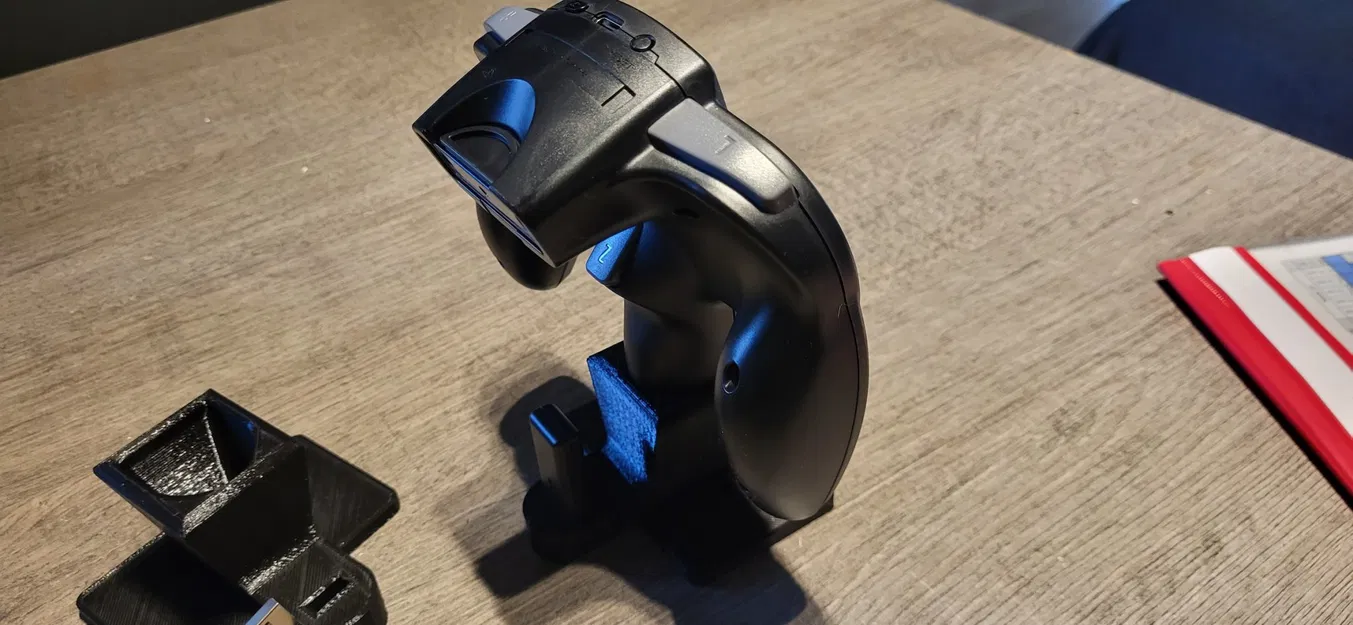 Giá đỡ tay cầm N64 với giá đỡ USB - Image 2